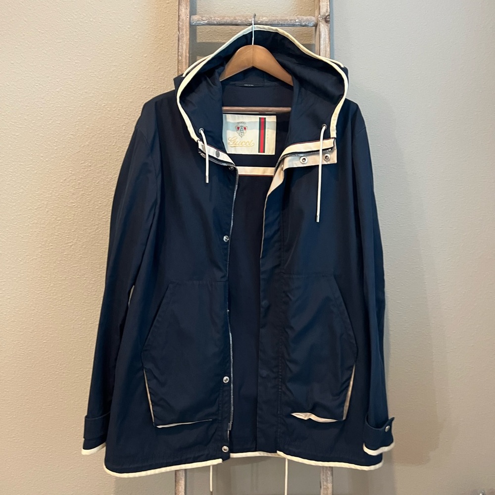 🚨🚨🚨Authentic Gucci windbreaker / rain Jacket size 56/XXL